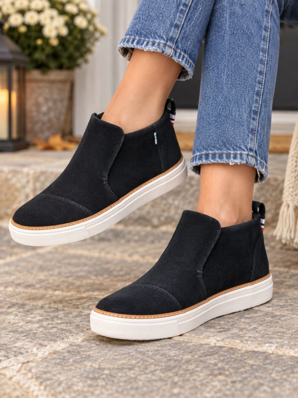TOMS Suede Platform Sneaker Booties β Size 10 NWT Fall Casual